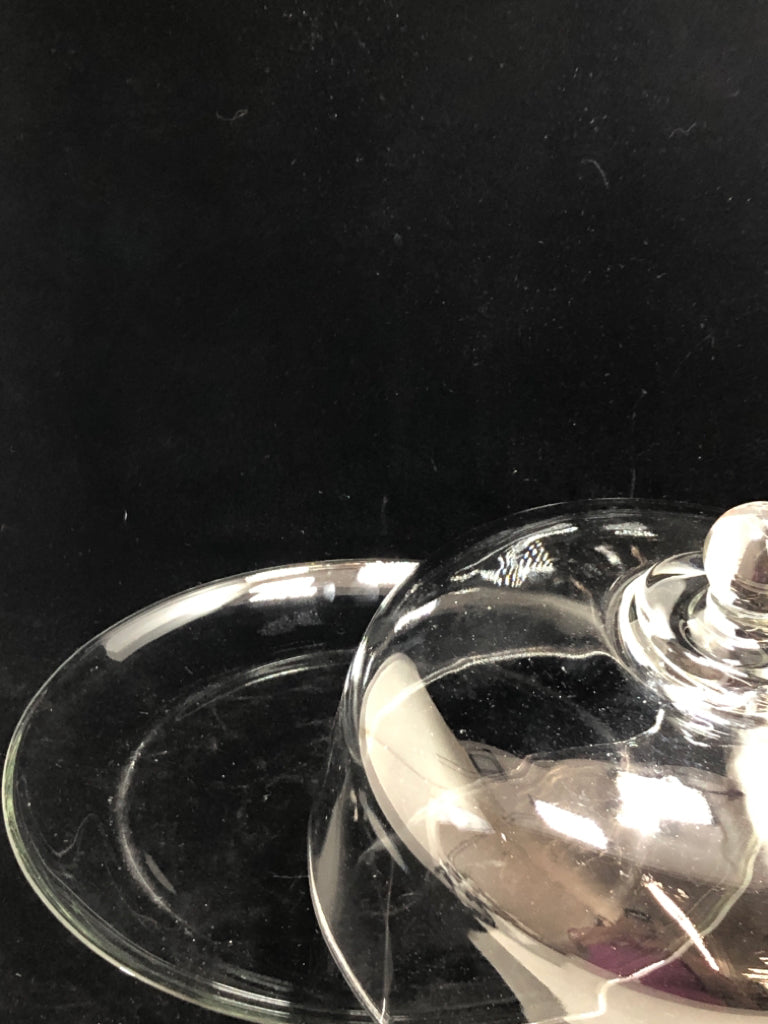 2PC CLEAR GLASS COVERED CAKE PLATE.