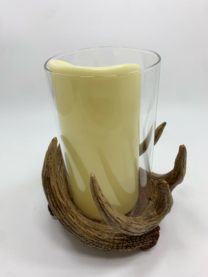 RESIN ANTLER CANDLE HOLDER W/LED CANDLE.