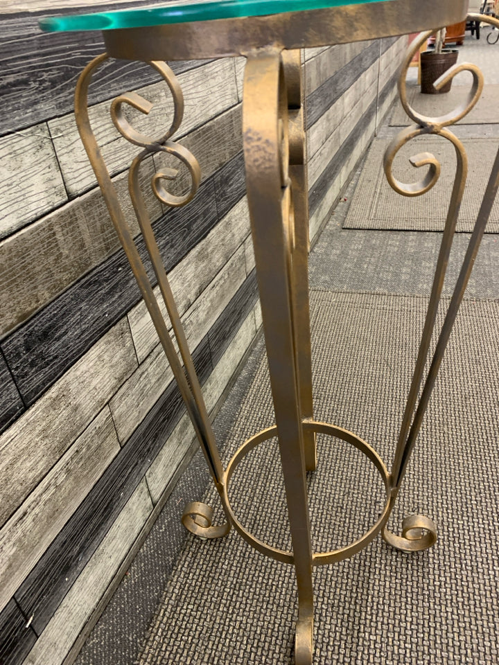GOLD METAL GLASS TOP PLANT STAND.