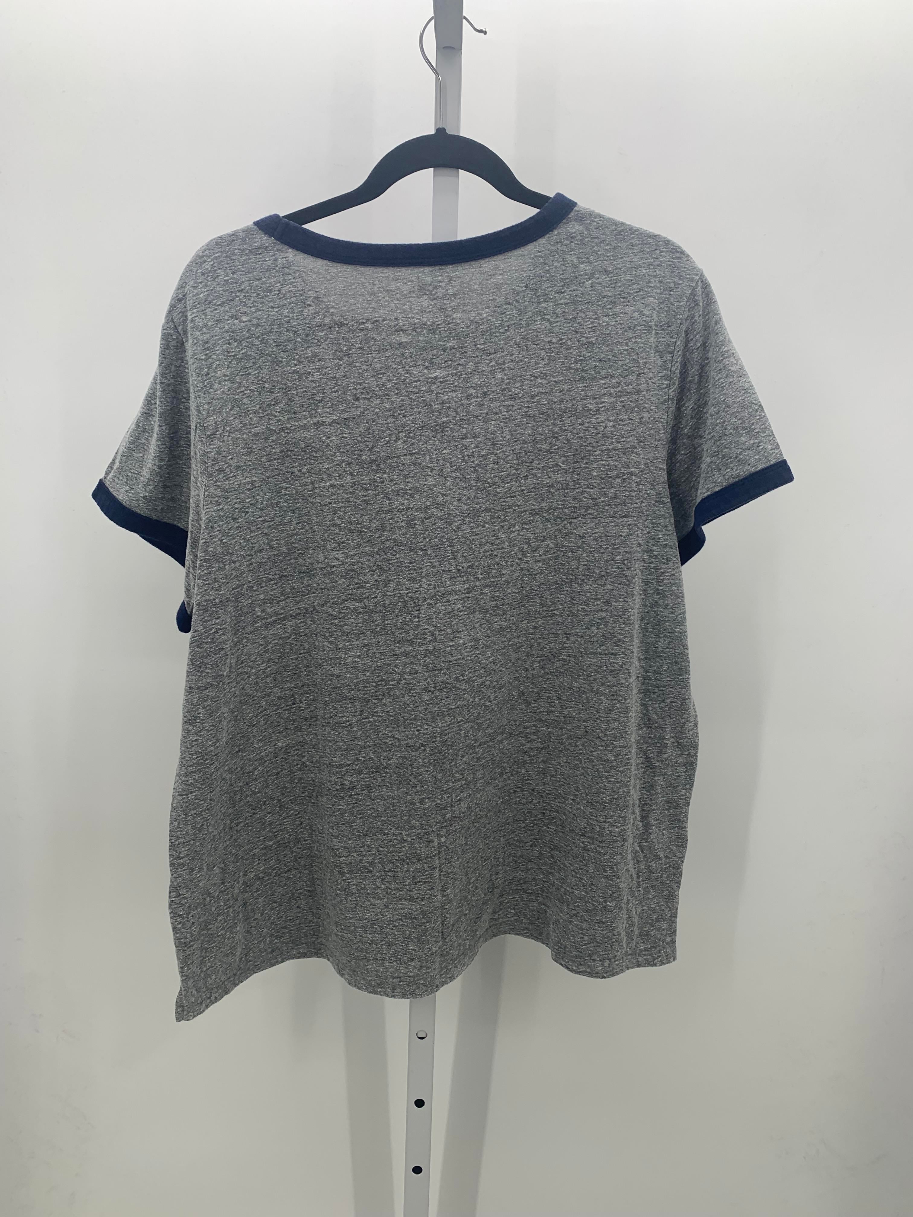 Old Navy Size XXL Misses Short Sleeve Shirt