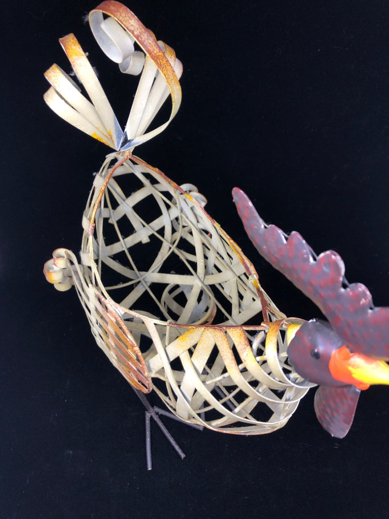 METAL ROOSTER EGG HOLDER.