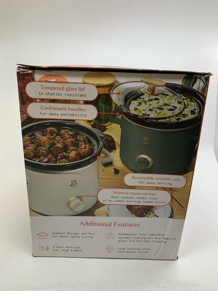 IN BOX THYME GREEN SLOWER COOKER.