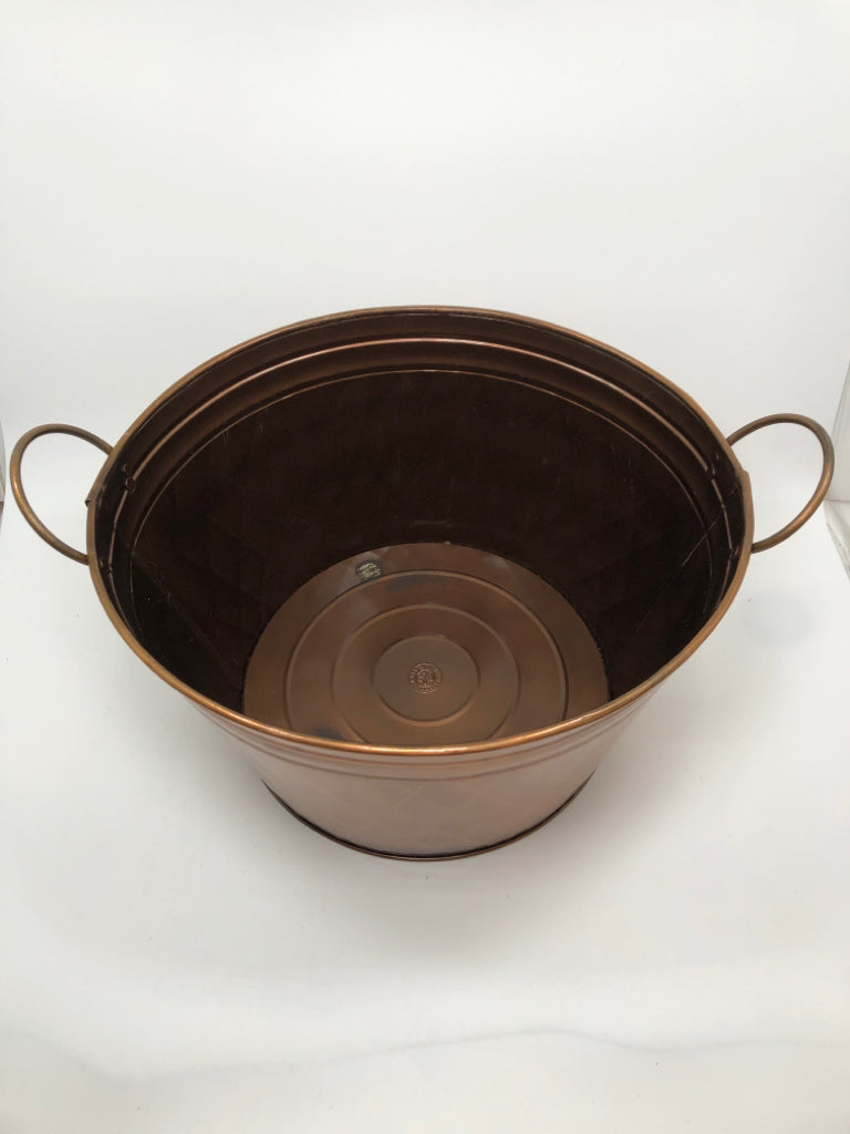 COPPER COLOR STORAGE BIN.