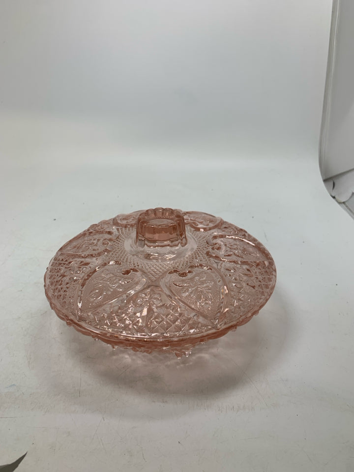 VTG KID MAYLAYSIA PINK FOOTED COVERED DISH W/ HEART/ROSE PATTERN.
