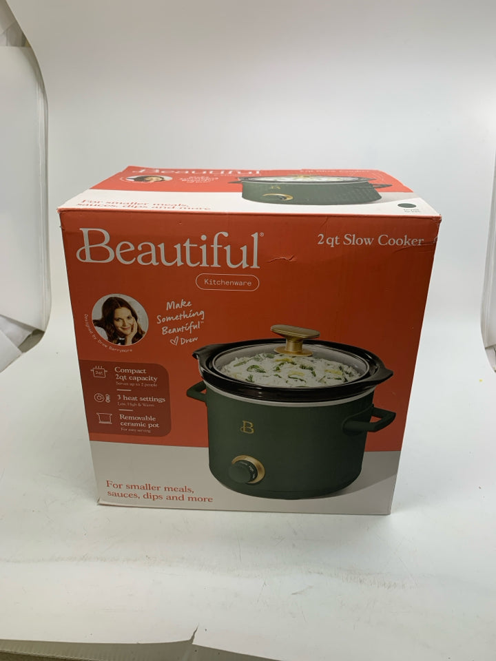 IN BOX THYME GREEN SLOWER COOKER.