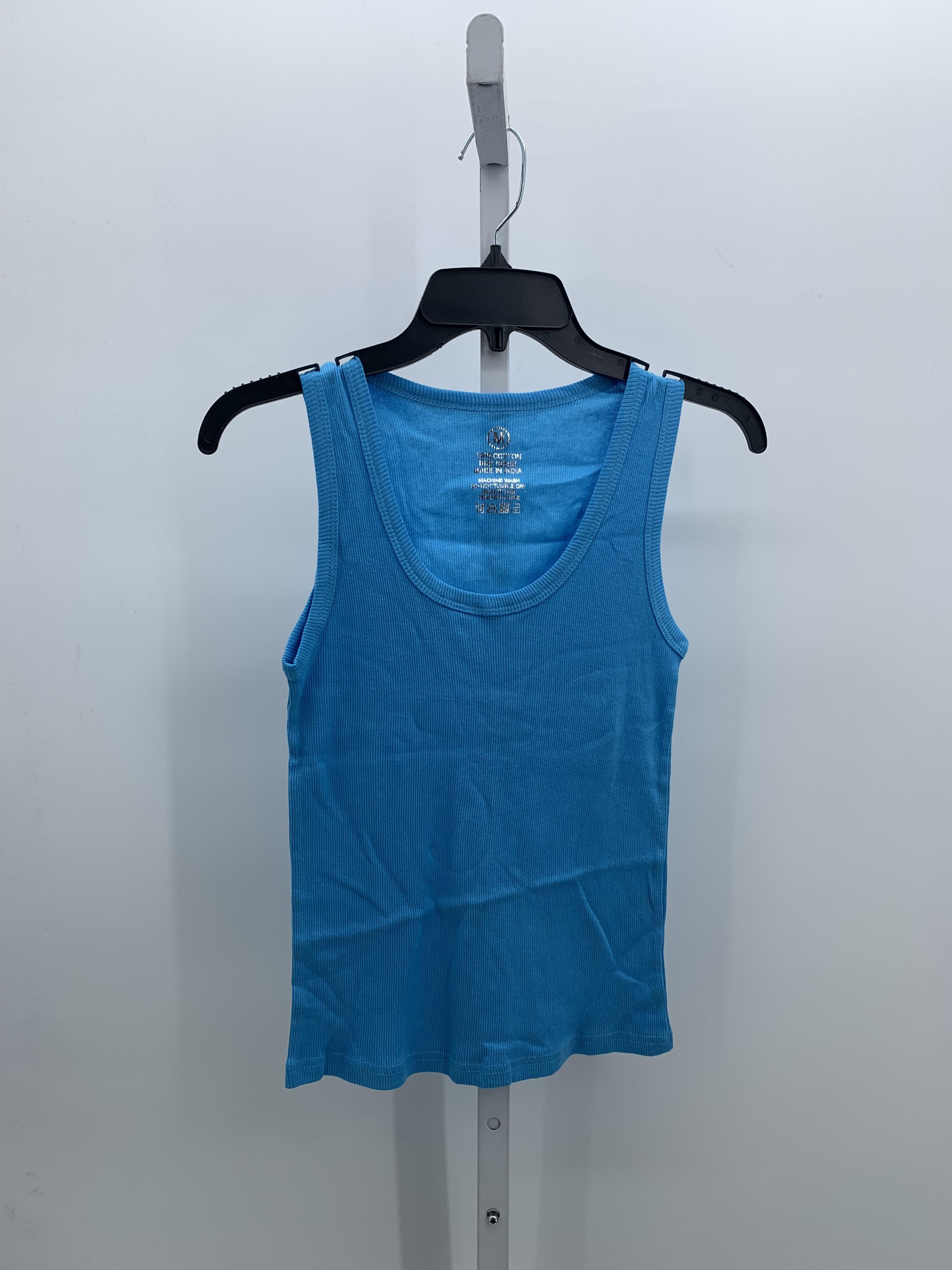 Size Medium Juniors Tank