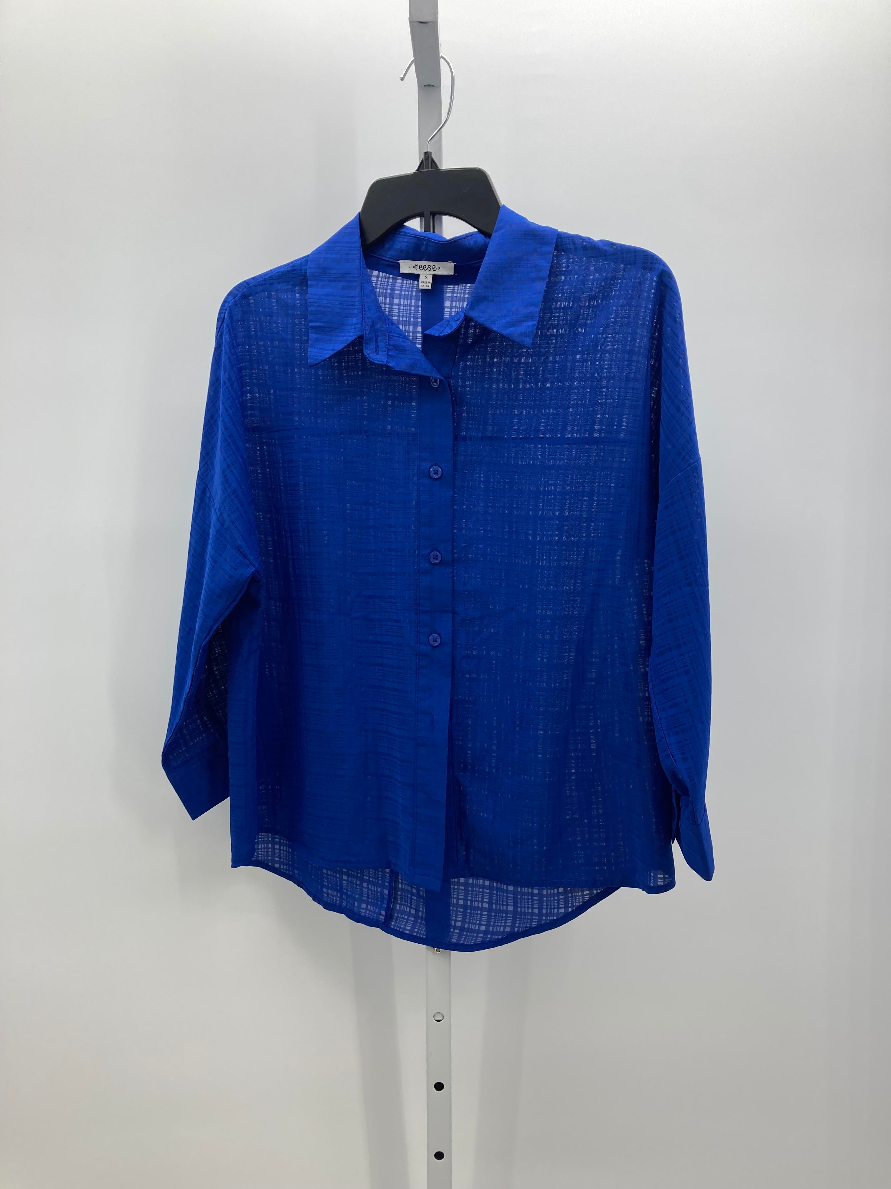 Size Small Misses 3/4 Sleeve Shirt