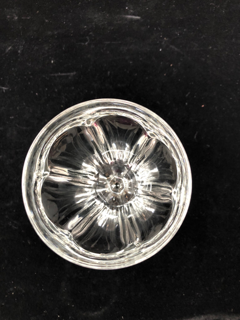 6 GLASS SUNDAE CUPS.