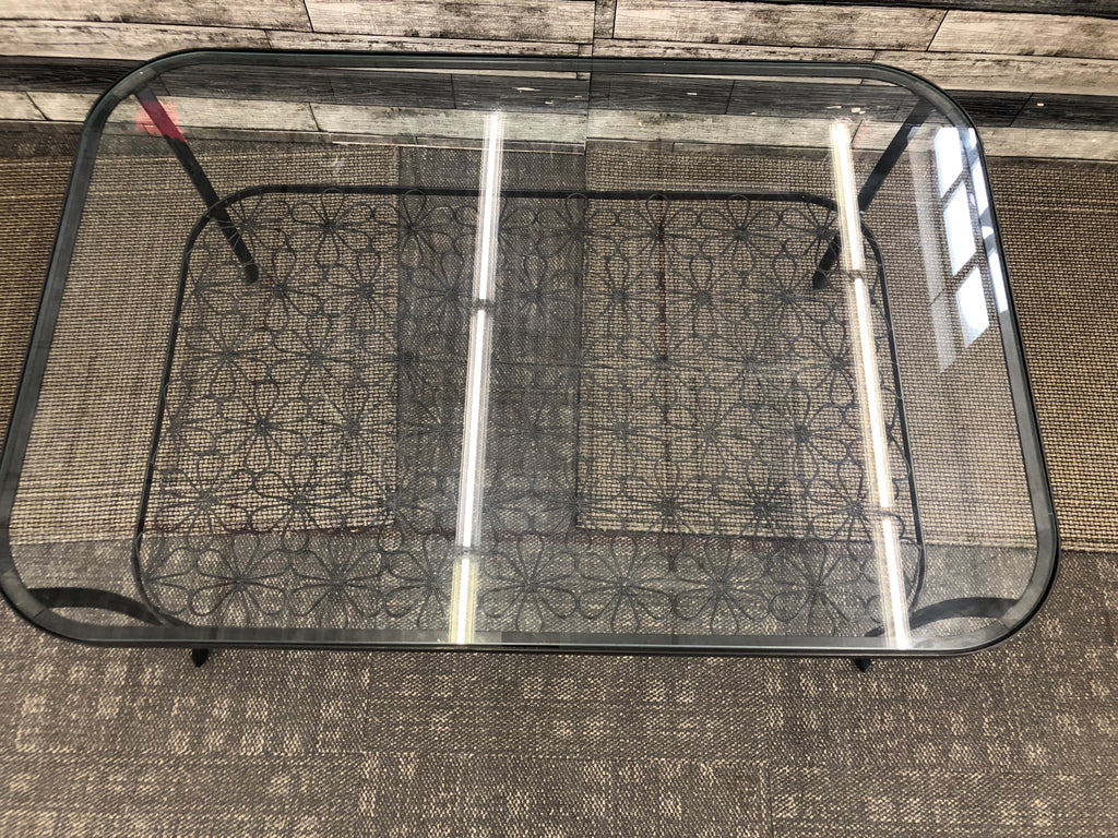 ROUNDED CORNER GLASS TOP COFFEE TABLE.