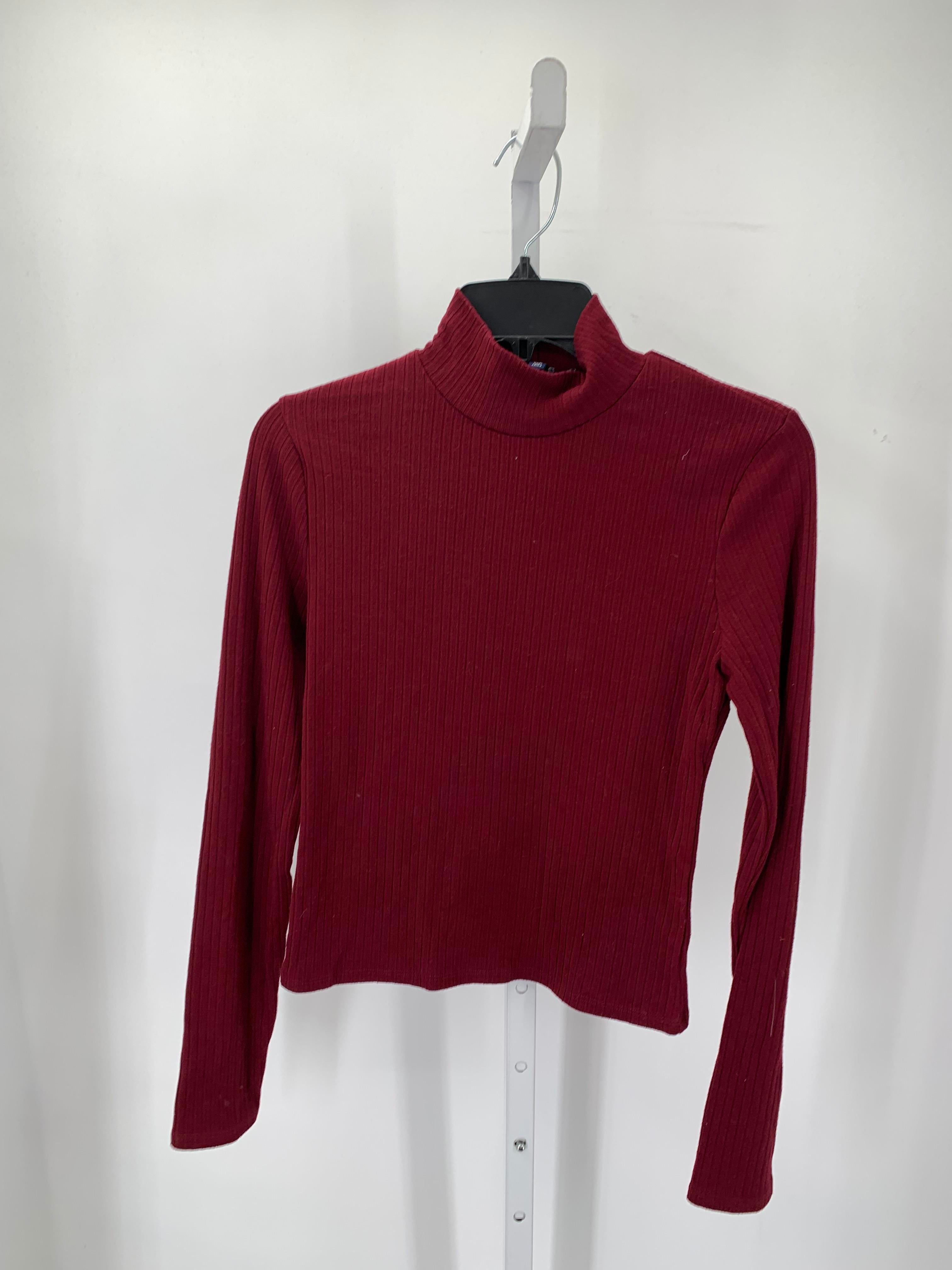 One Clothing Size Medium Juniors Long Sleeve Shirt