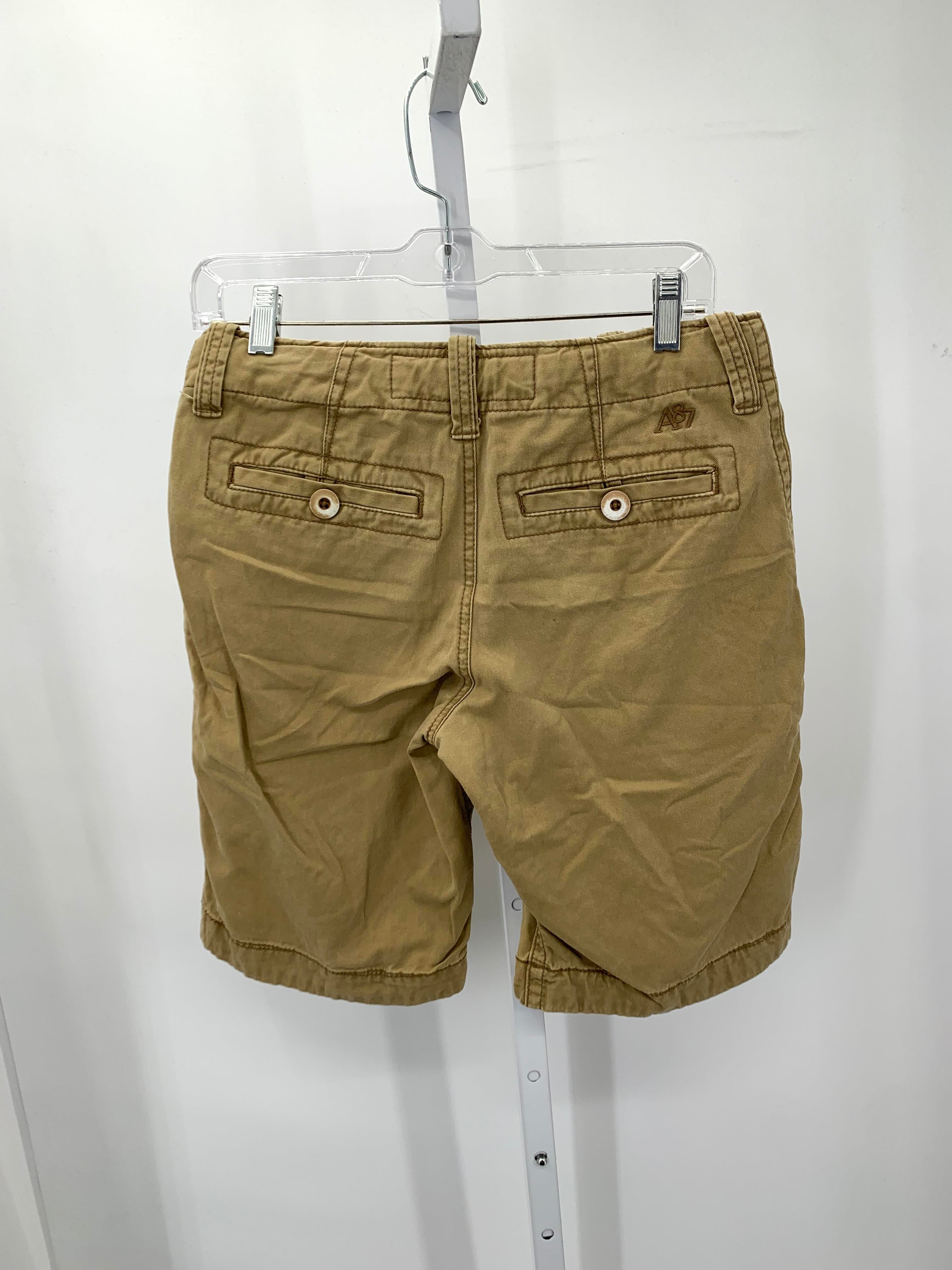 KHAKI SHORTS