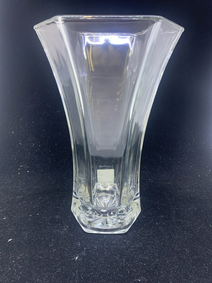 HEAVY TALL GLASS VASE.