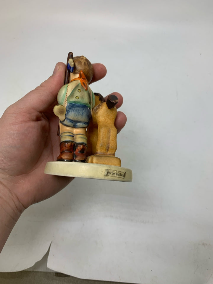 HUMMEL "PRAYER BEFORE BATTLE" FIGURINE #20.