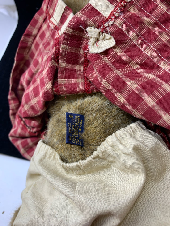 BOYDS BEAR IN PLAID DRESS W HEARTS.