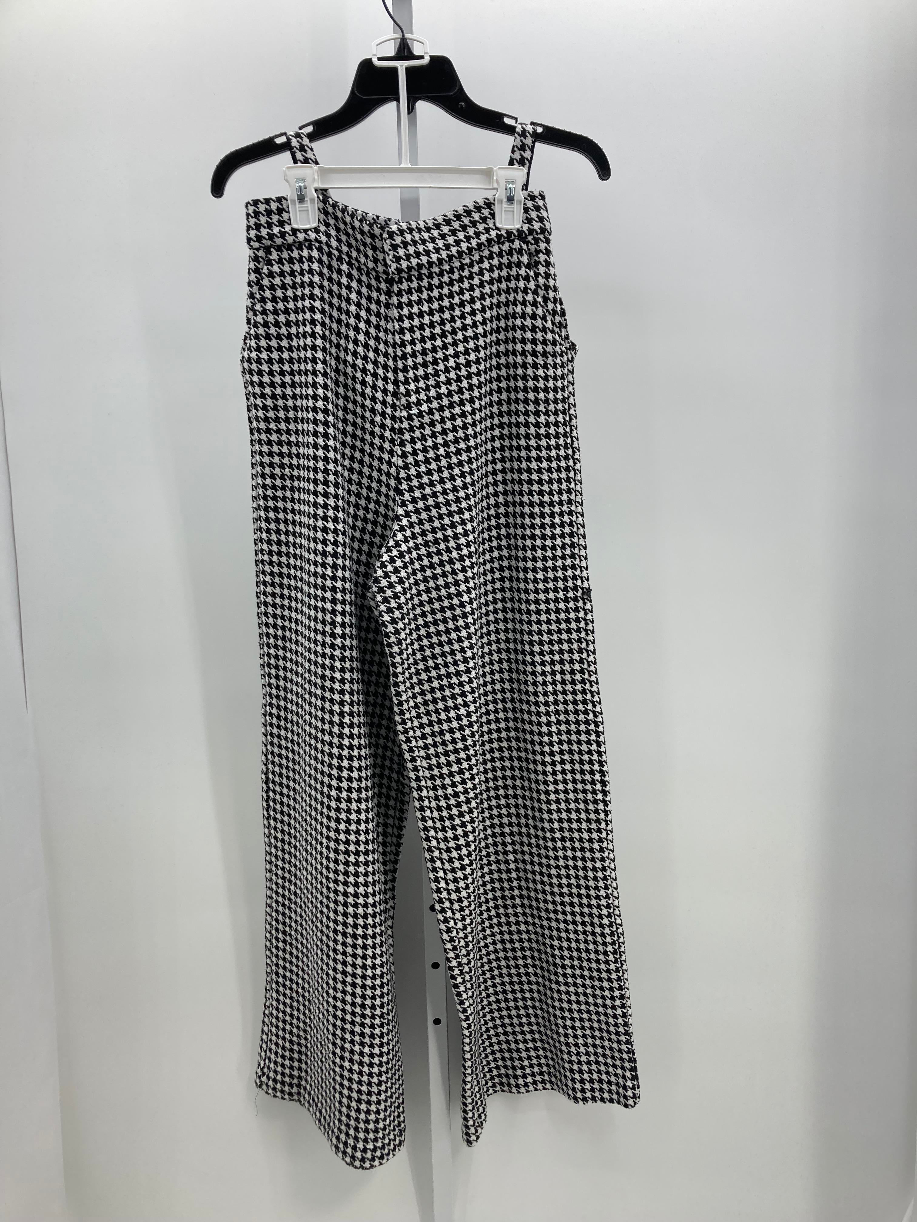 Size 6 Juniors 2pc. Outfit
