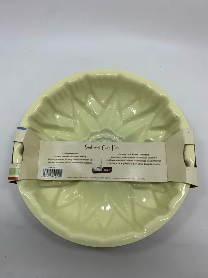 NORDICWARE SUNFLOWER CAKE PAN.