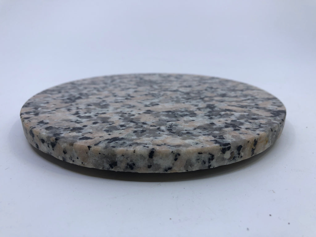 ROUND STONE TRIVET.