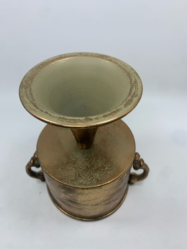 COPPER PAINTED URN PLANTER W/PEDESTAL BASE.