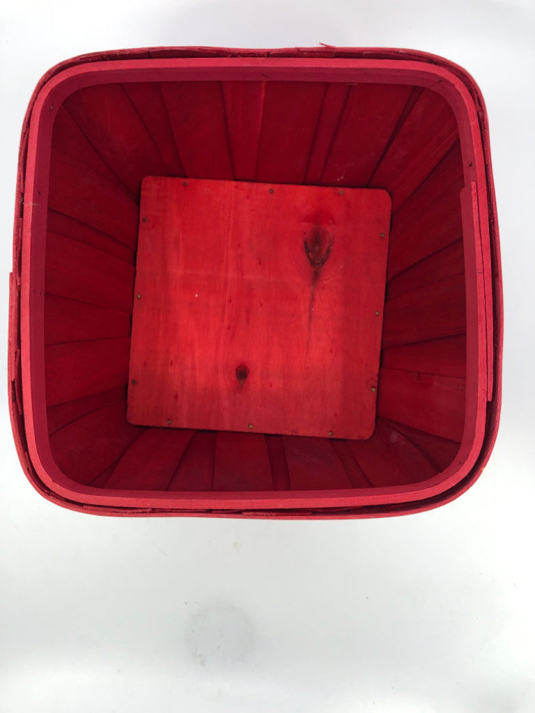 SQUARE RED BASKET.