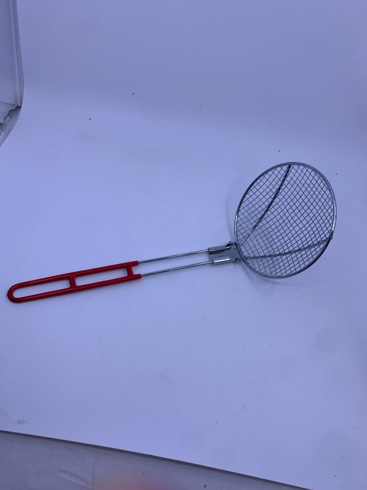 METAL STRAINER W RED HANDLES.
