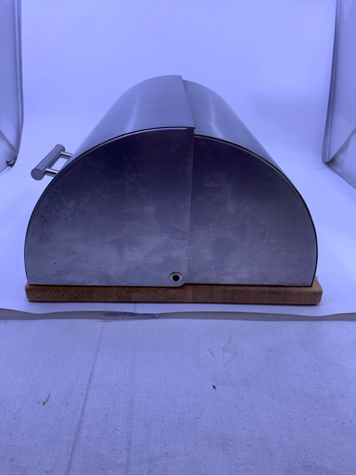 SILVER METAL BREAD BOX.