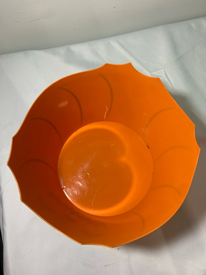 JACK O LANTERN CANDY BUCKET.
