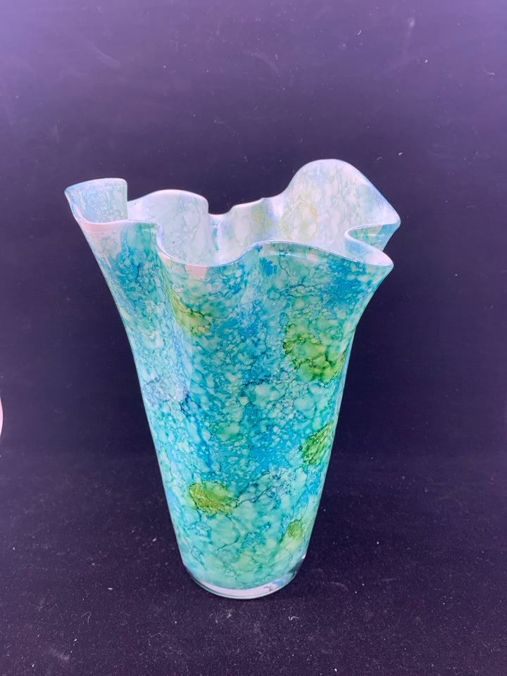 GREEN WAVY EDGE VASE.