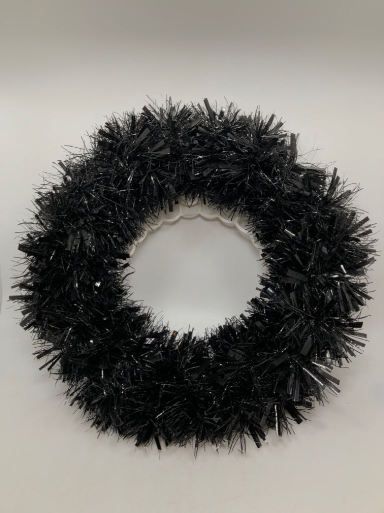 GLITTER SPIDER WEB TINSEL WREATH.
