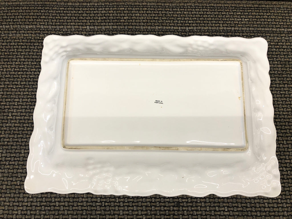 RECTANGLE WHITE EMBOSSED GRAPES PLATTER.