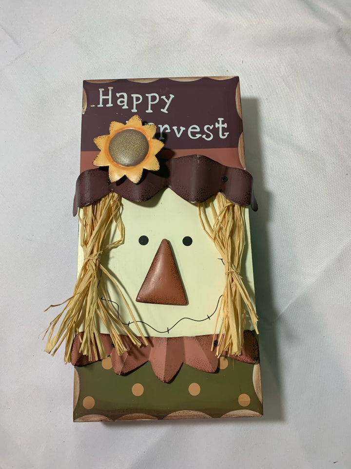 HAPPY HARVEST WOOD BLOCK SCARECROW.