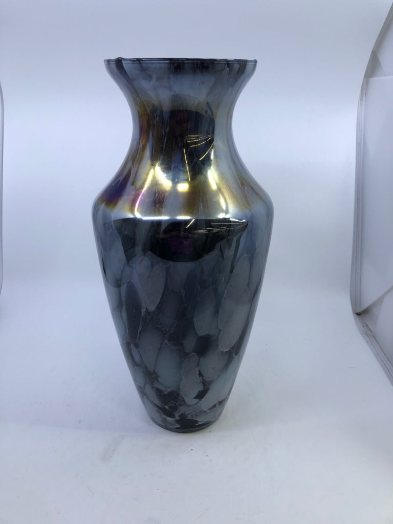 IRIDESCENT MARBLE GLASS VASE W/BLACK INTERIOR.