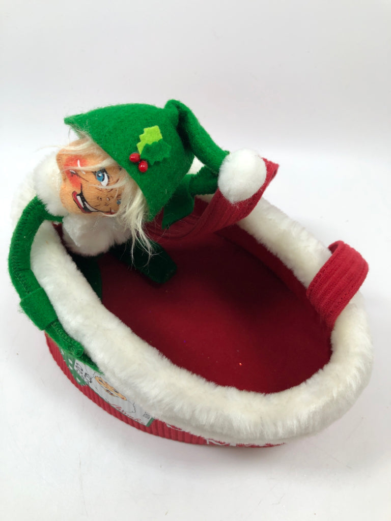 ANNALEE SANTA'S MAIL BASKET W/ ELF.