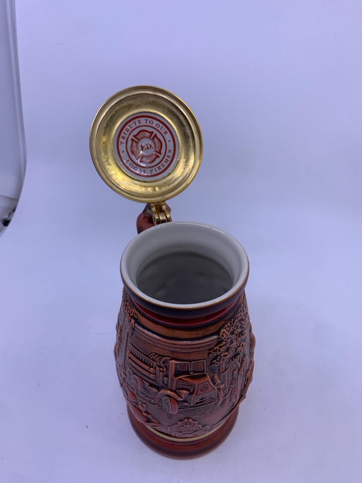 RED FIRE ENGINE EMBOSSED BEER STEIN.