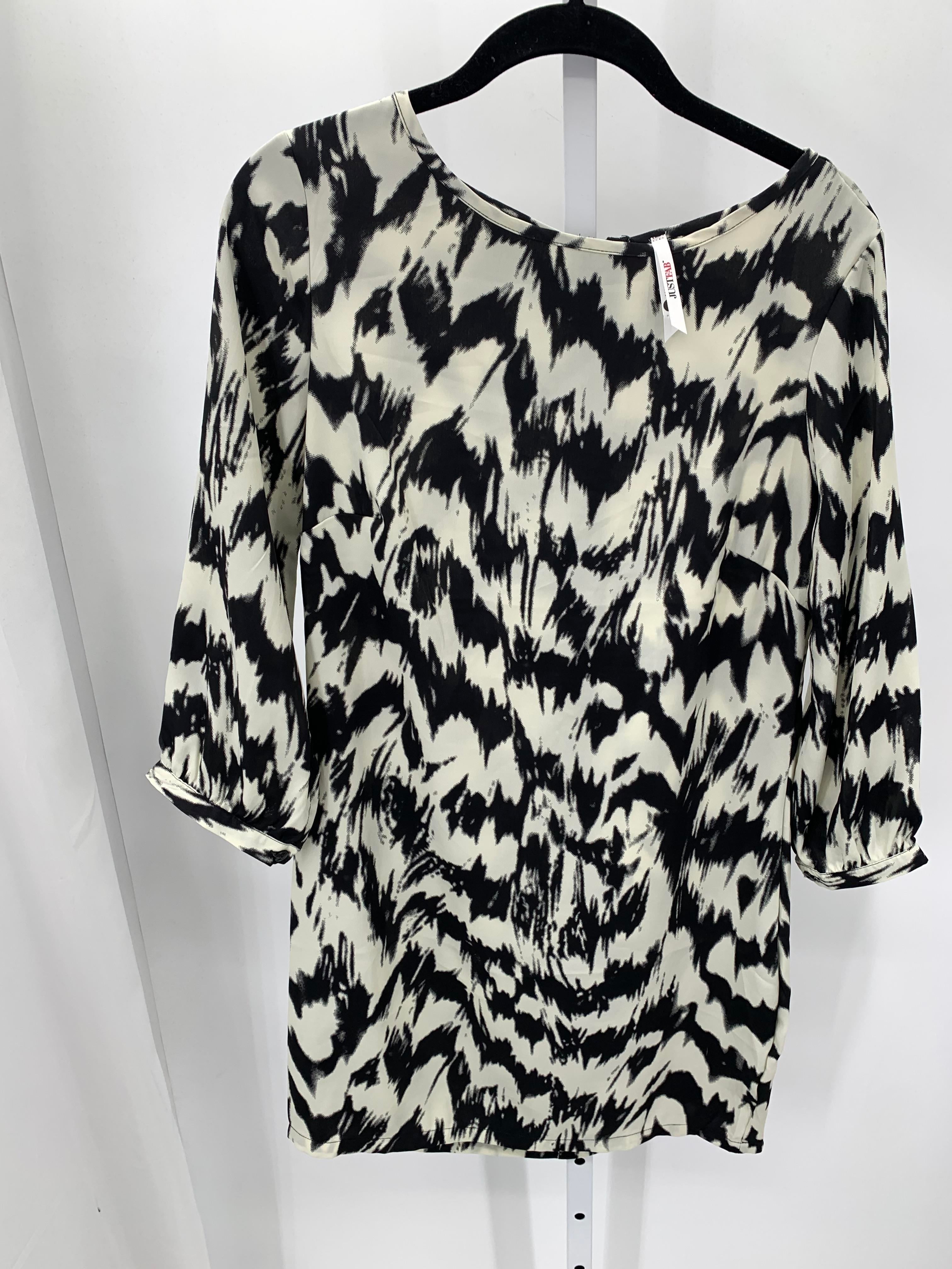 Size Small Misses Long Sleeve Dress