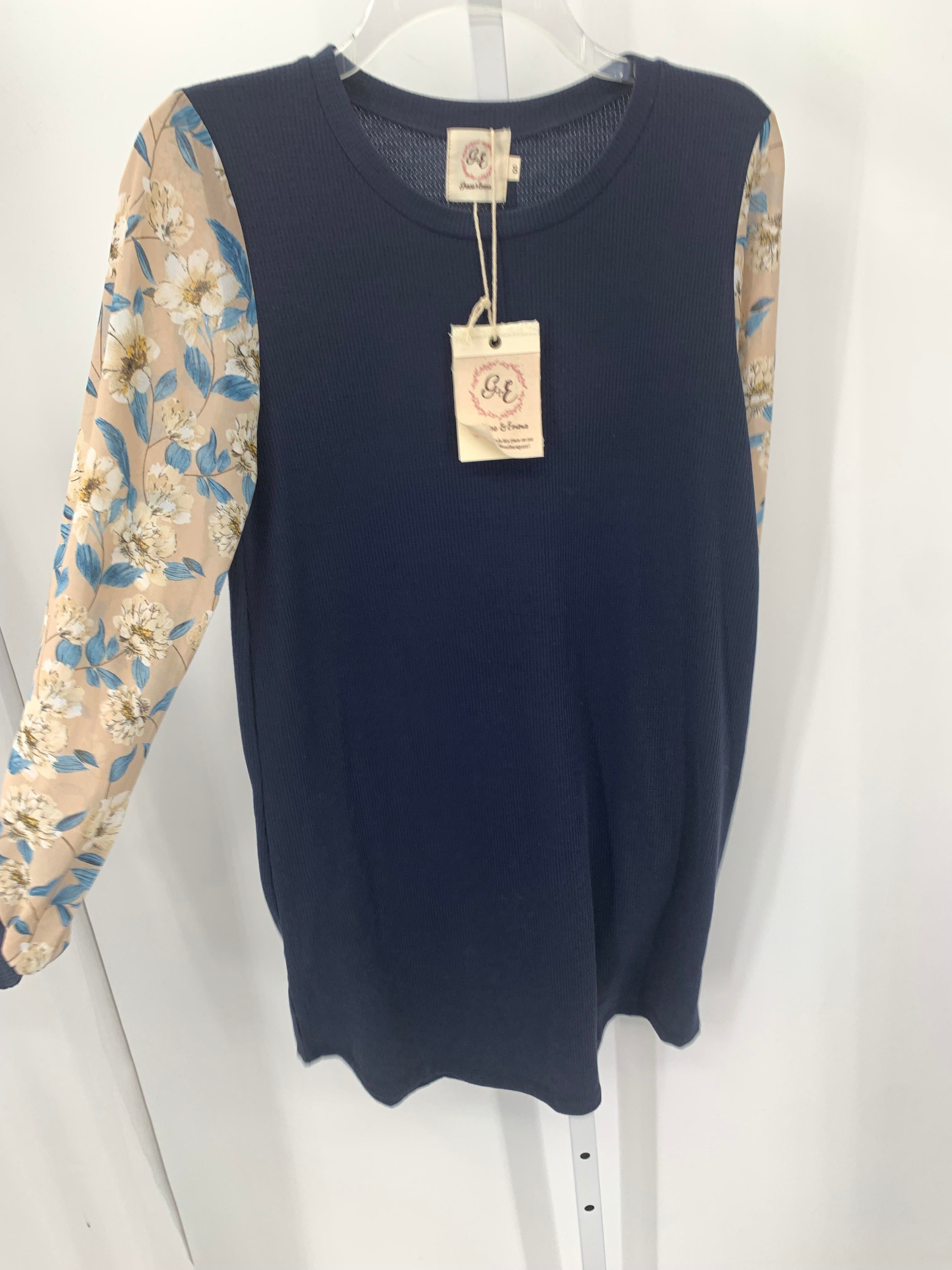 Size Small Misses Long Sleeve Dress