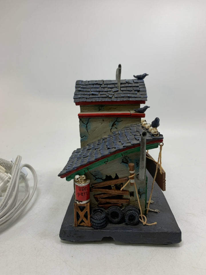 HAWTHORNE VILLAGE MADMAN MARTY'S GARAGE & GAS RETIRED #A1751