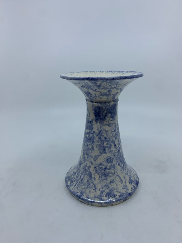 BLUE AND WHITE SPONGED FLARED VASE.