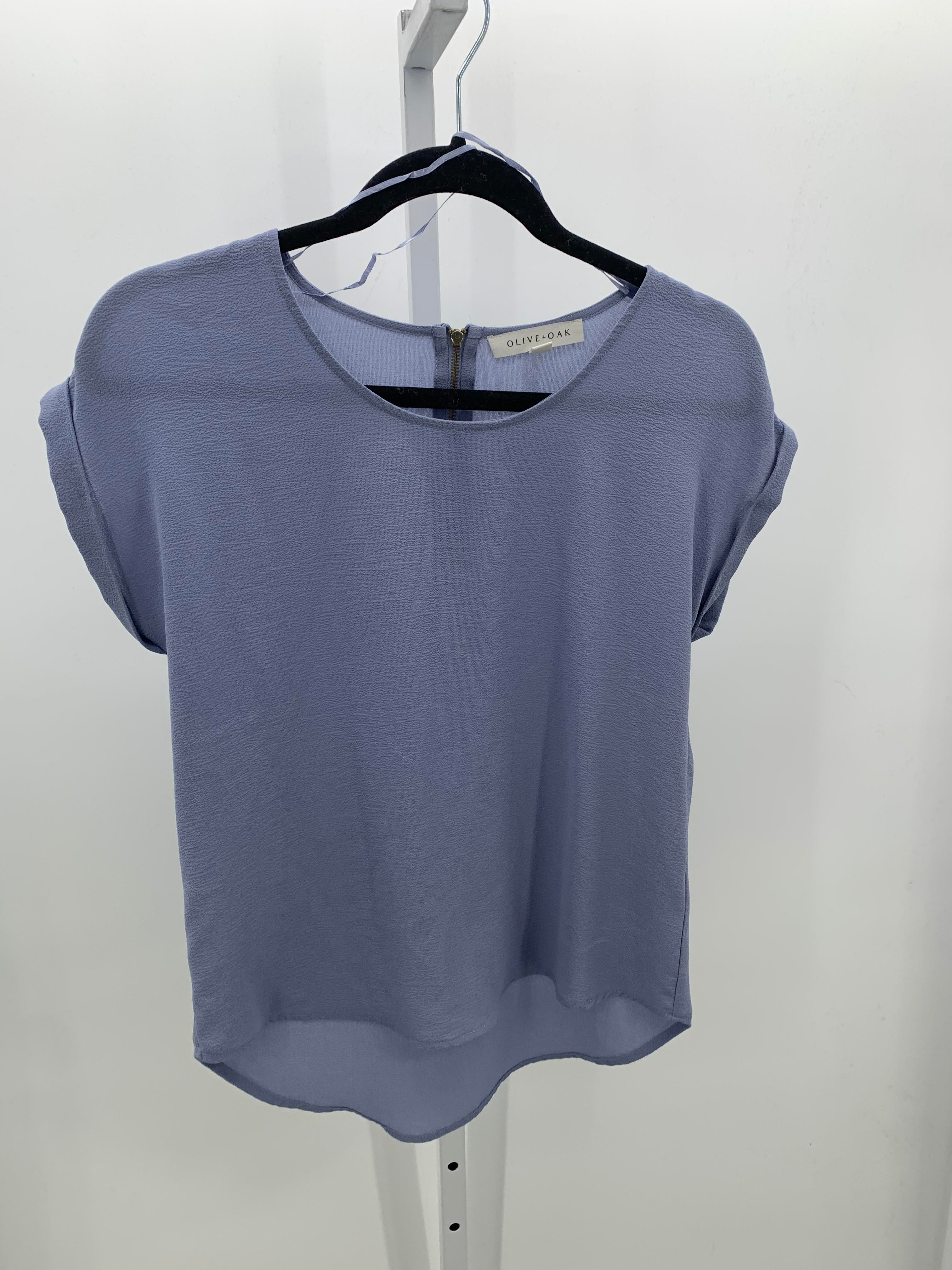 Olive & Oak Size Small Juniors Short Sleeve Shirt