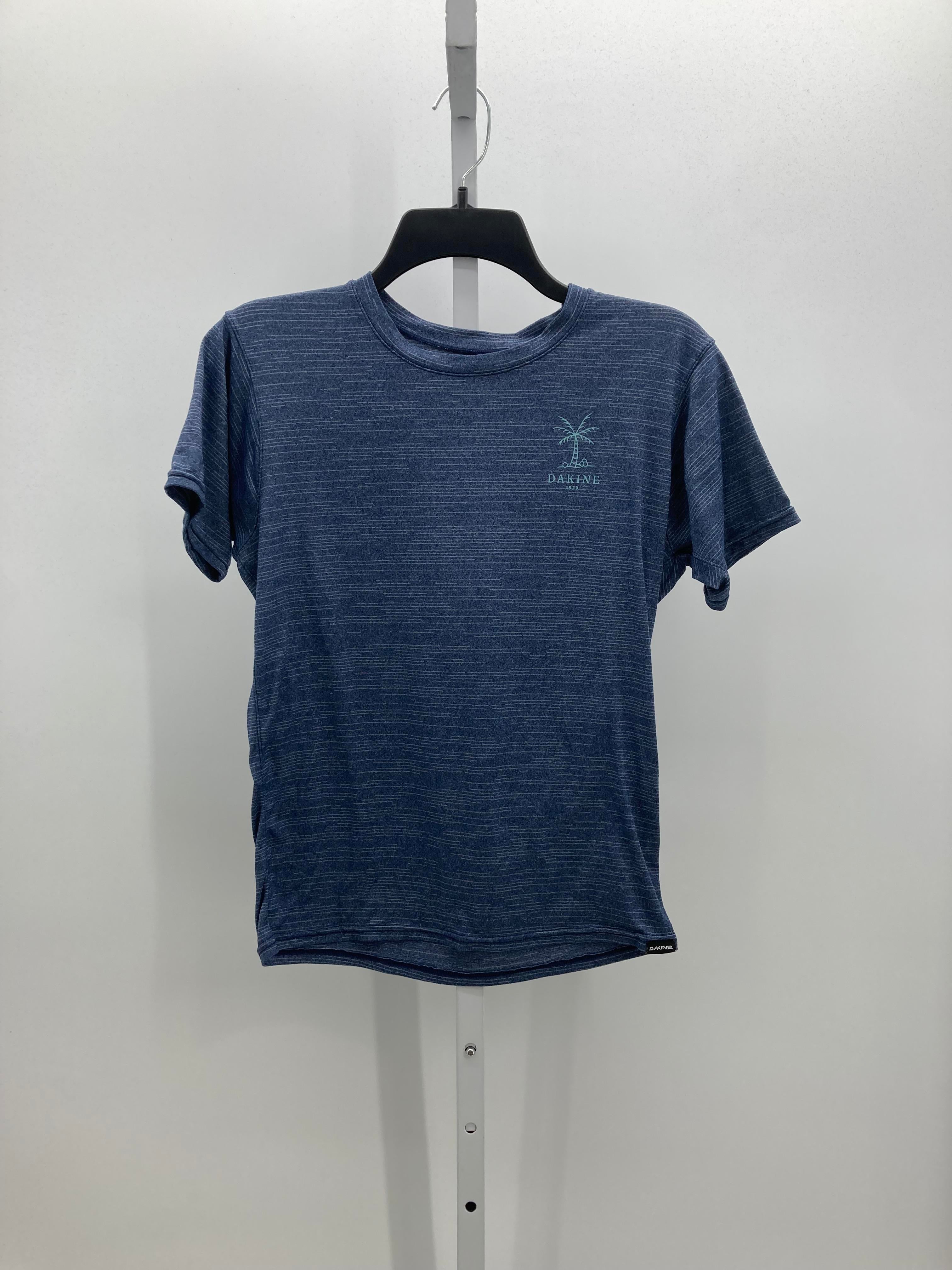 Size Medium Misses Short Sleeve Shirt