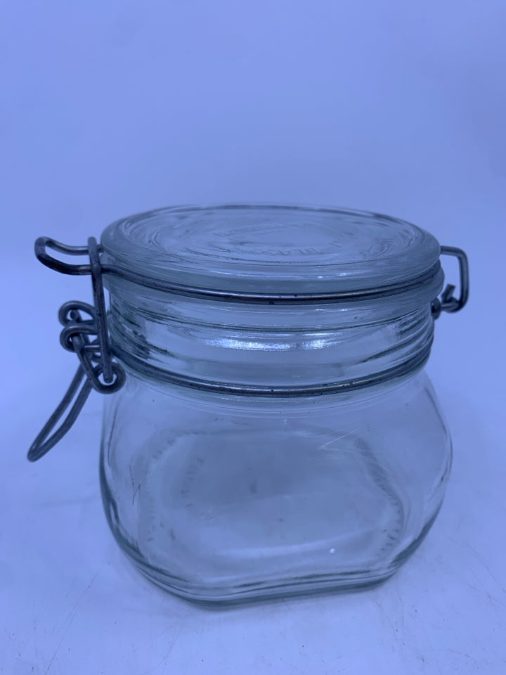 SMALL SQUARE GLASS CANISTER W METAL CLASP.