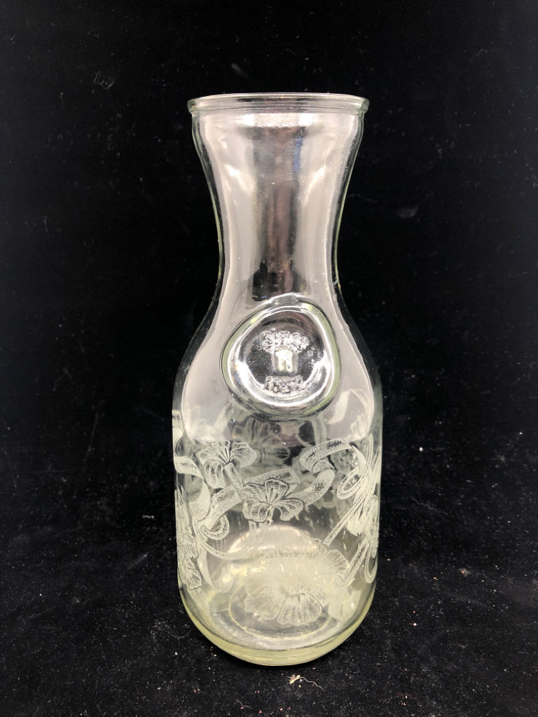 VTG FLORAL ETCHED GLASS CARAFE.