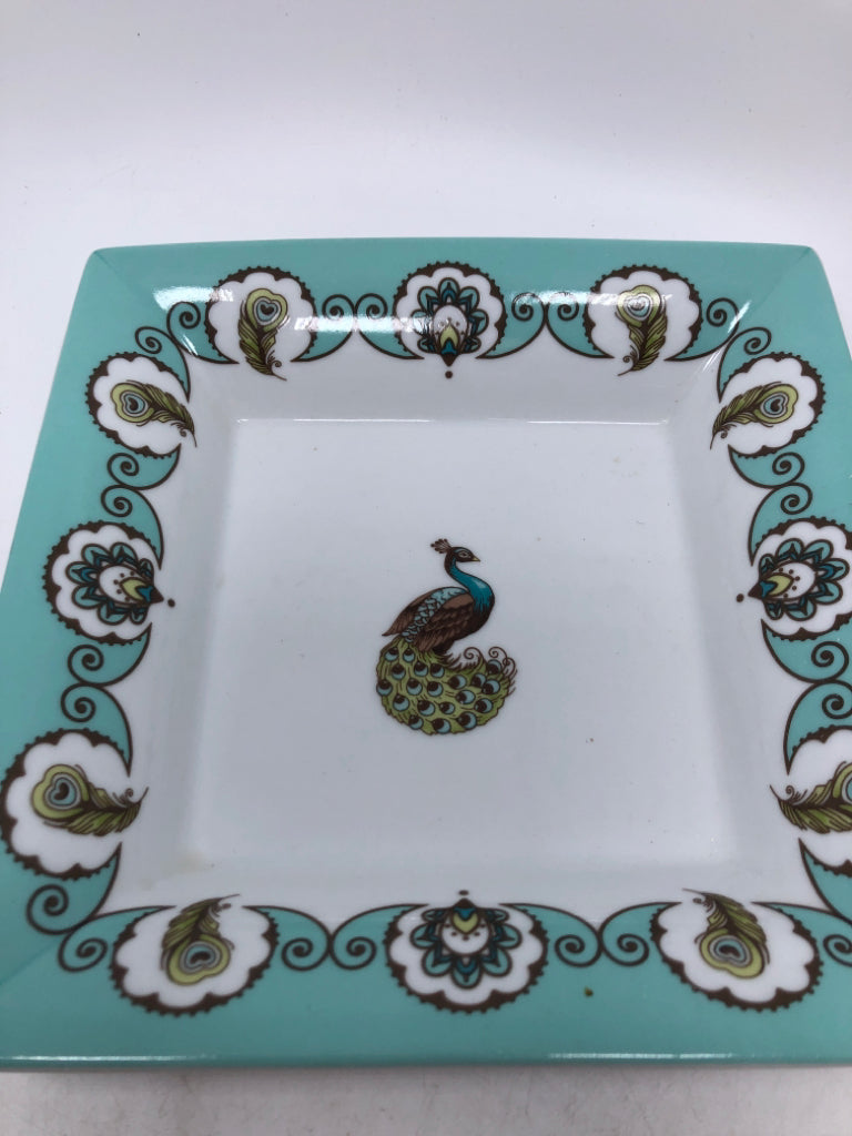 VERA BRADLEY PEACOCK DISH.