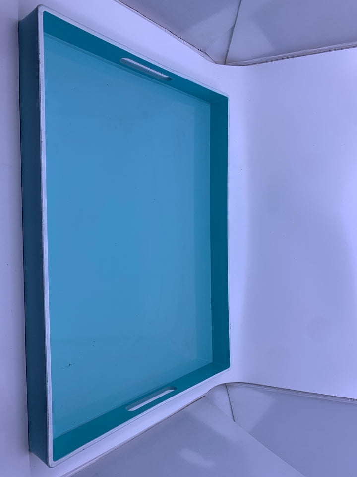 LARGE RESIN TEAL TRAY W/ HANDLES.