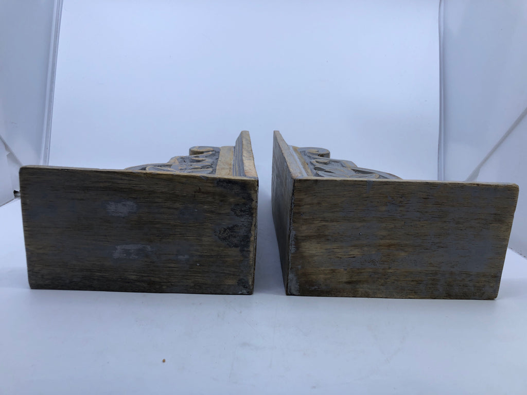 GREY WASHED WOOD CARVED BOOK ENDS.