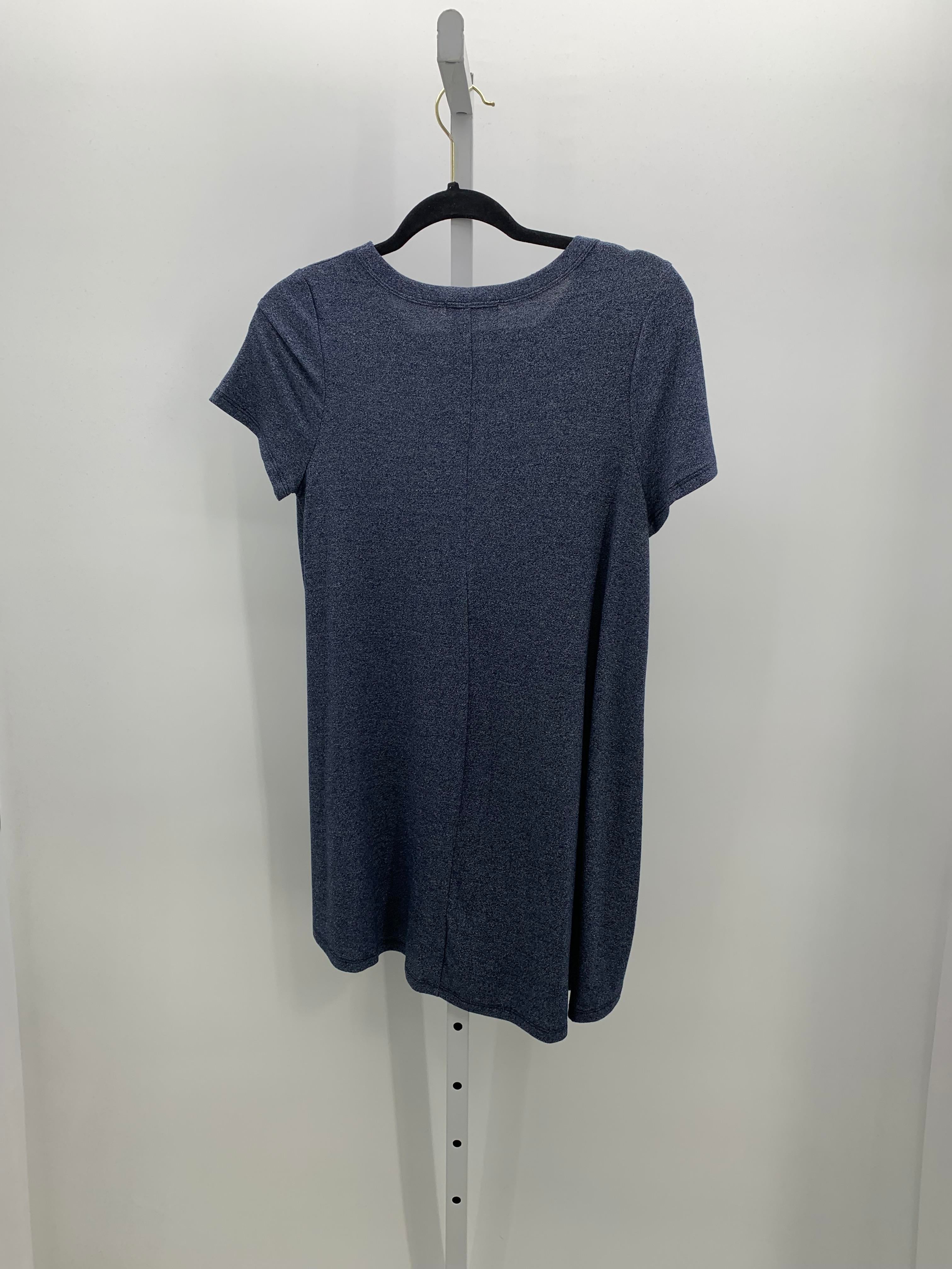 Size Small Misses Short Sleeve Shirt