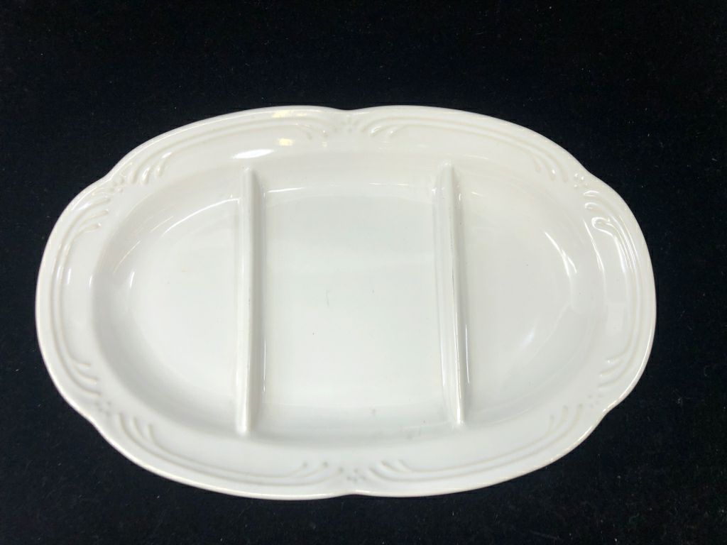 WHITE OVAL 3 SECTION SERVING DISH PFALTZGRAFF.