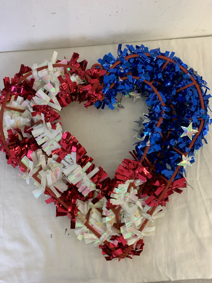 AMERICANA HEART TINSEL WREATH.
