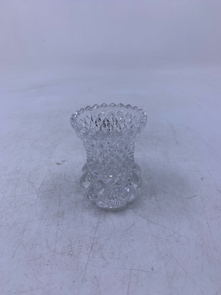 GLASS DIAMOND PATTERN TOOTHPICK HOLDER.