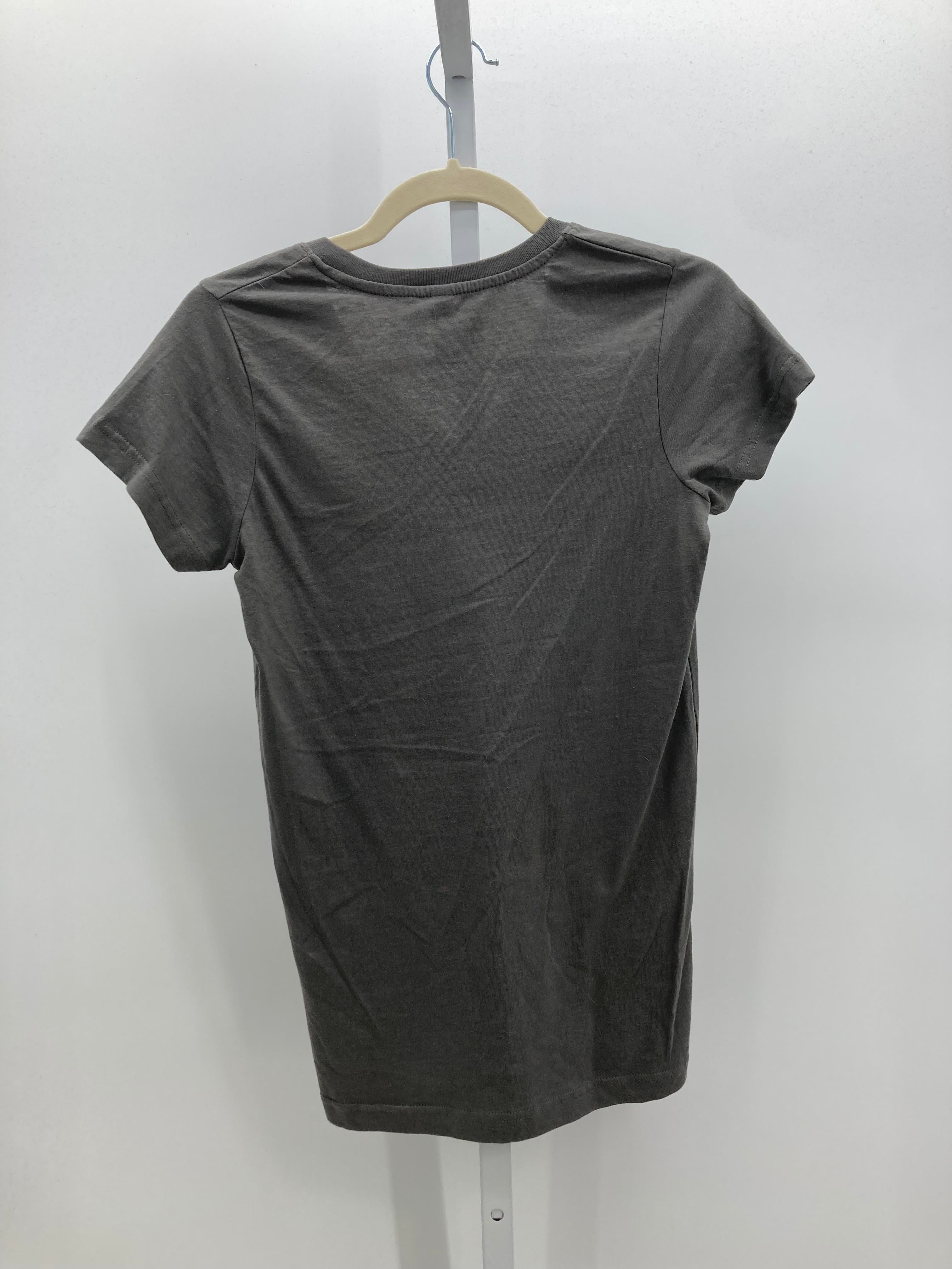 Size Medium Juniors Short Sleeve Shirt