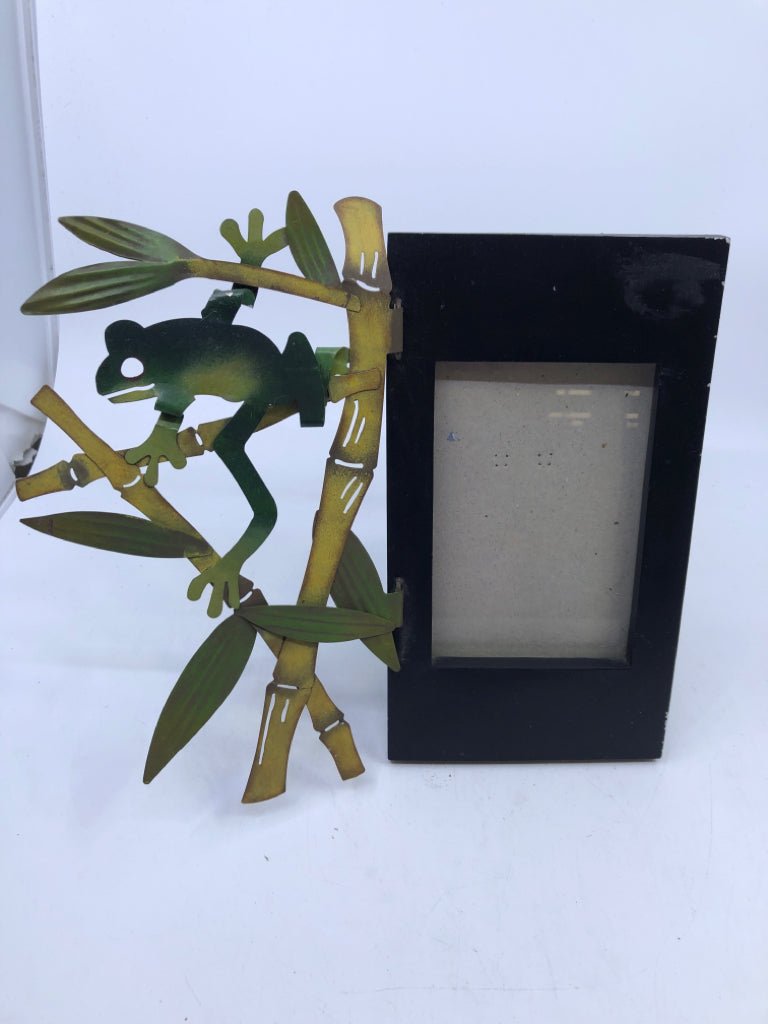 GREEN METAL FROG BLACK PICTURE FRAME.
